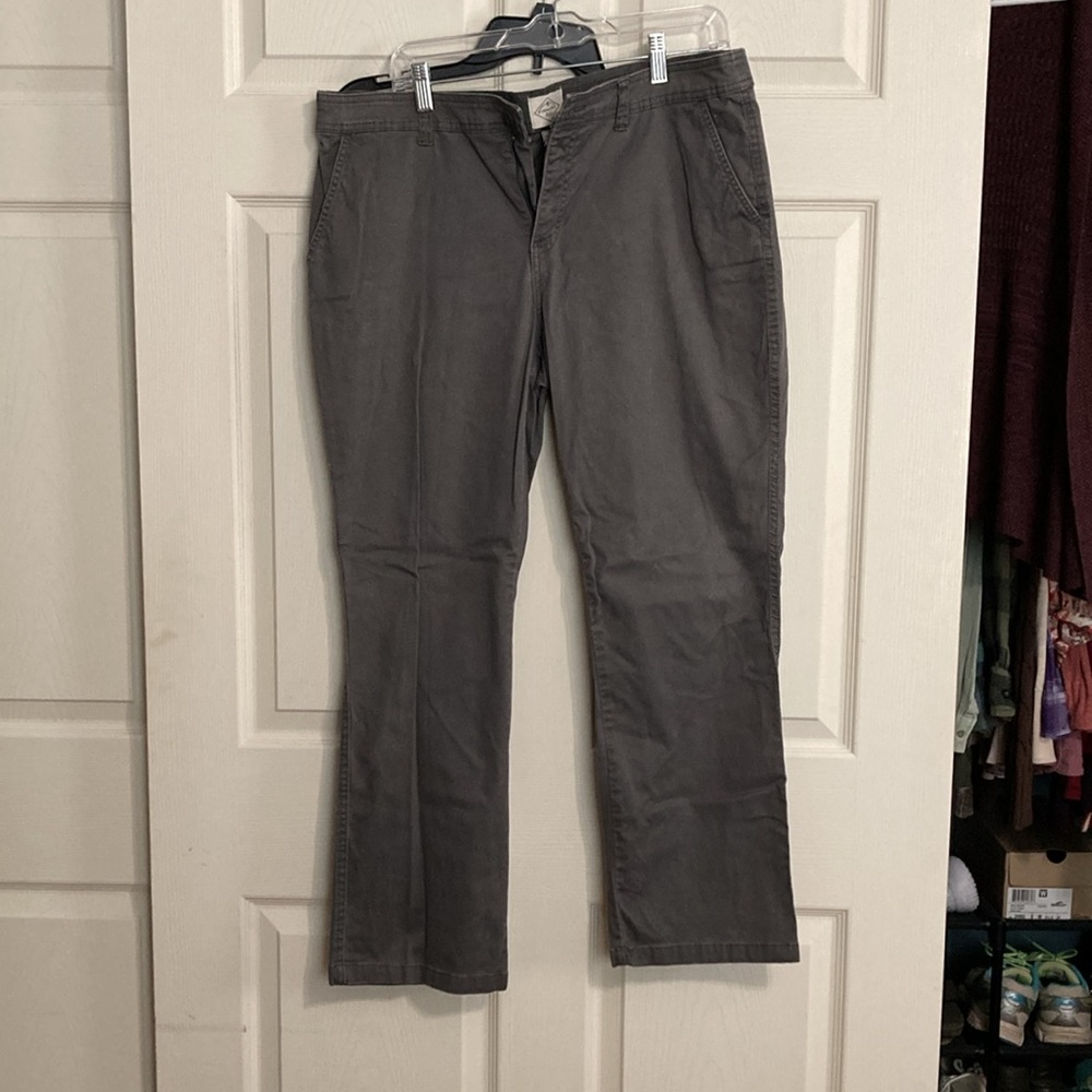 Sr John’s Bay women’s light corduroy pants. new. Size 16P